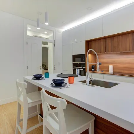 Modern And Spacious Delight In Estrela By Innkeeper Apartmán Lisboa