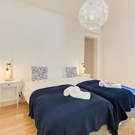 Apartamento Modern&spacious Delight In Estrela By Innkeeper