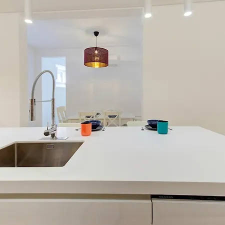 Modern&spacious Delight In Estrela By Innkeeper *